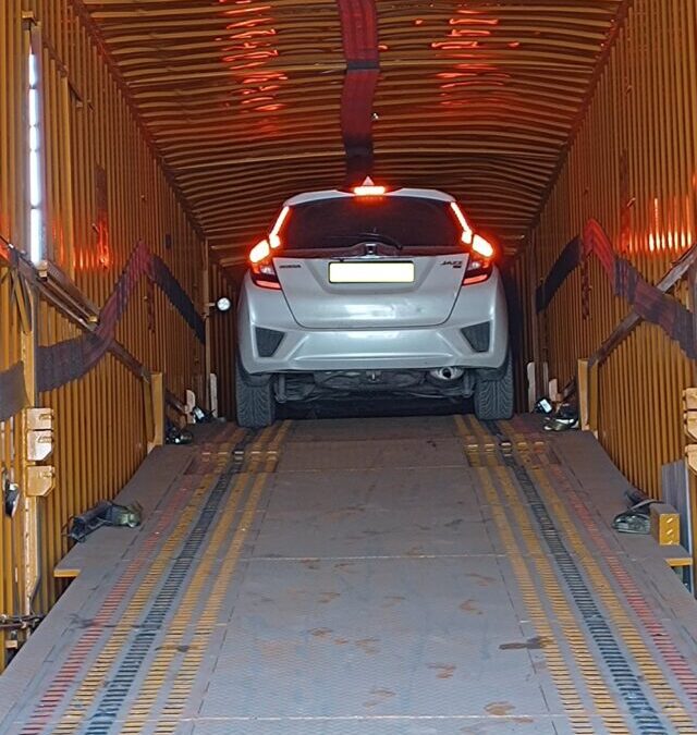 Car Transport in Lucknow To Pune